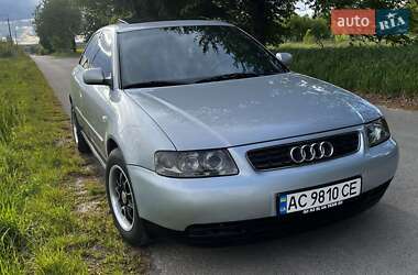 Хэтчбек Audi A3 1998 в 