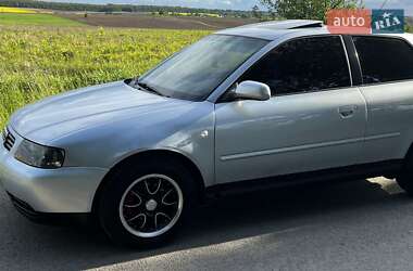 Хэтчбек Audi A3 1998 в 