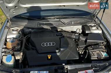 Хэтчбек Audi A3 1998 в 