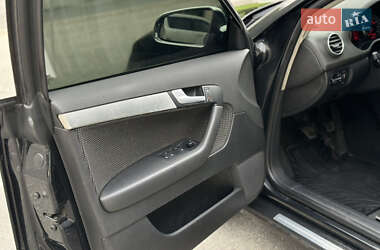 Хетчбек Audi A3 2004 в 