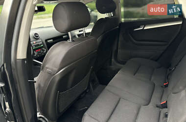 Хетчбек Audi A3 2004 в 