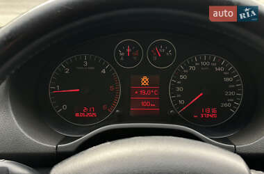 Хетчбек Audi A3 2004 в 