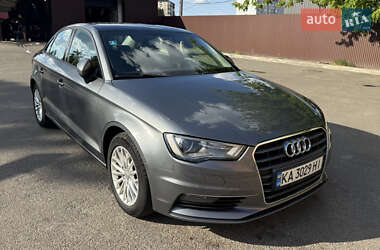 Седан Audi A3 2016 в Києві