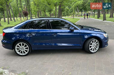 Седан Audi A3 2015 в 