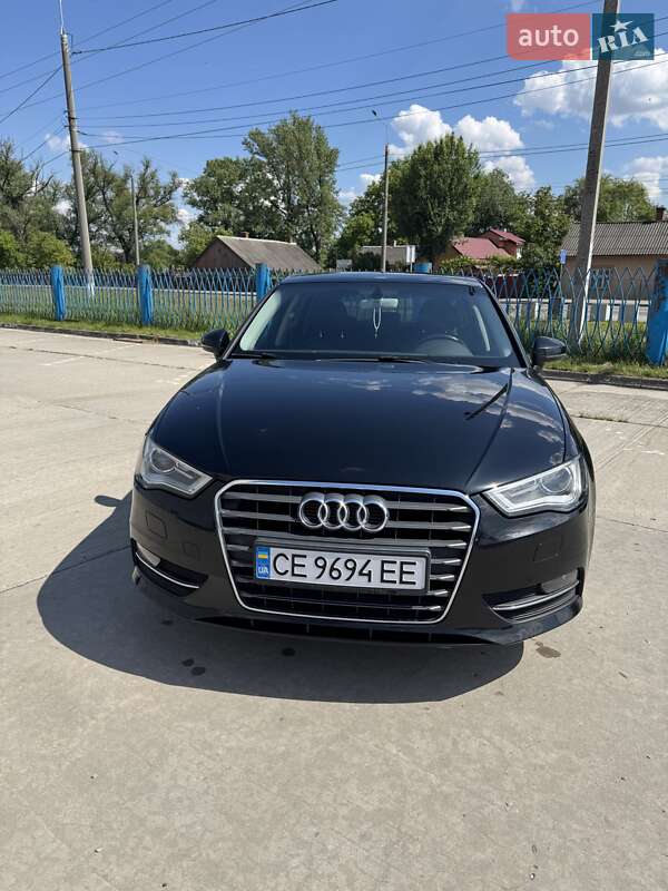Хэтчбек Audi A3 2015 в Черновцах