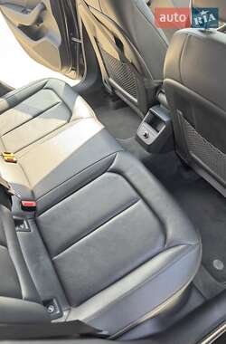 Хетчбек Audi A3 2015 в 