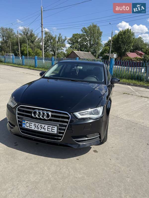 Хэтчбек Audi A3 2015 в Черновцах