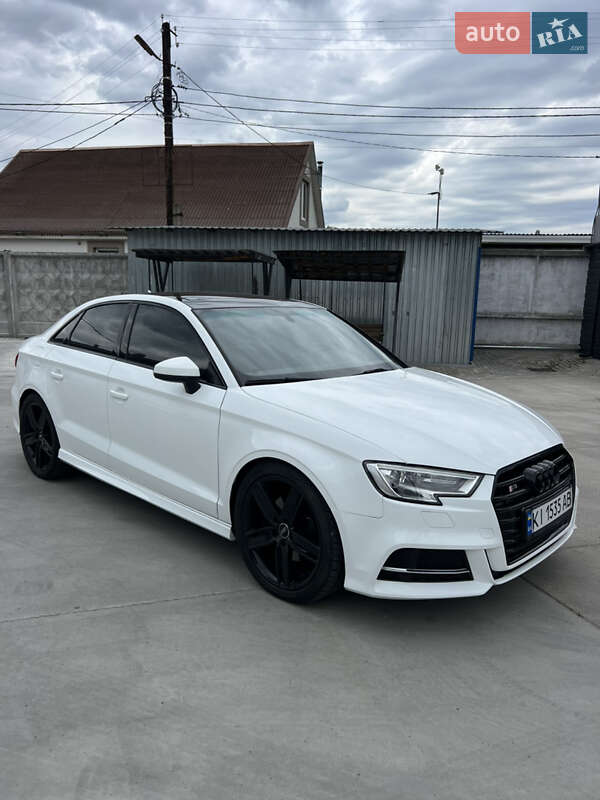 Седан Audi A3 2016 в Белой Церкви