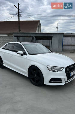 Седан Audi A3 2016 в 