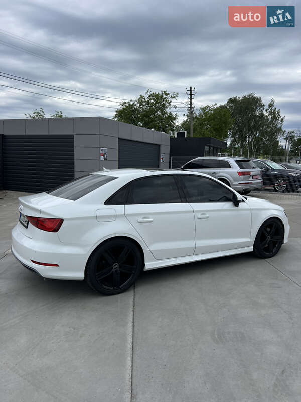 Седан Audi A3 2016 в Белой Церкви