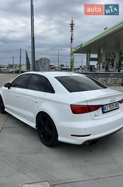 Седан Audi A3 2016 в 