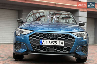 Хэтчбек Audi A3 2021 в 