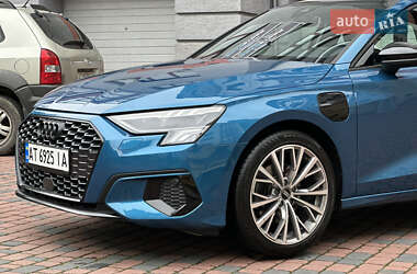 Хэтчбек Audi A3 2021 в 