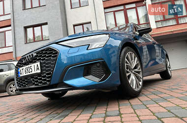 Хэтчбек Audi A3 2021 в 