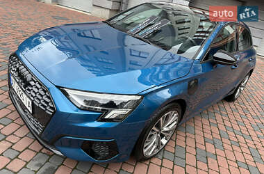 Хэтчбек Audi A3 2021 в 