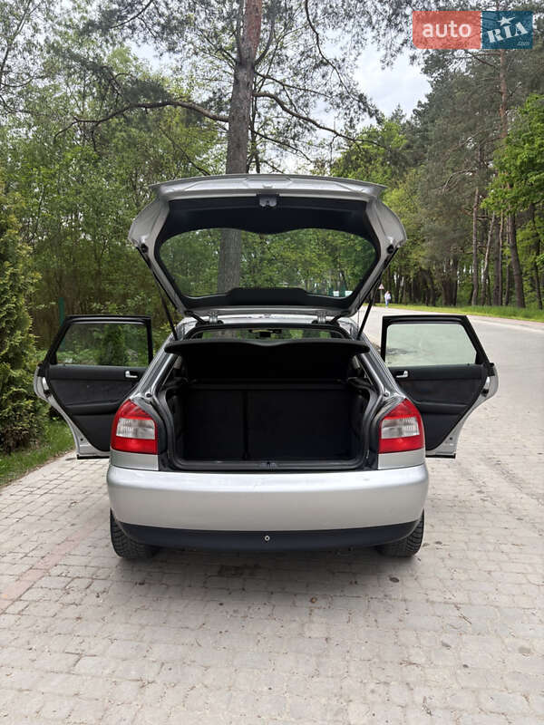 Хетчбек Audi A3 2001 в Львові