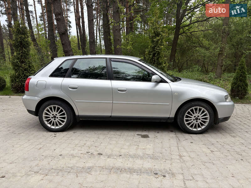Хетчбек Audi A3 2001 в Львові