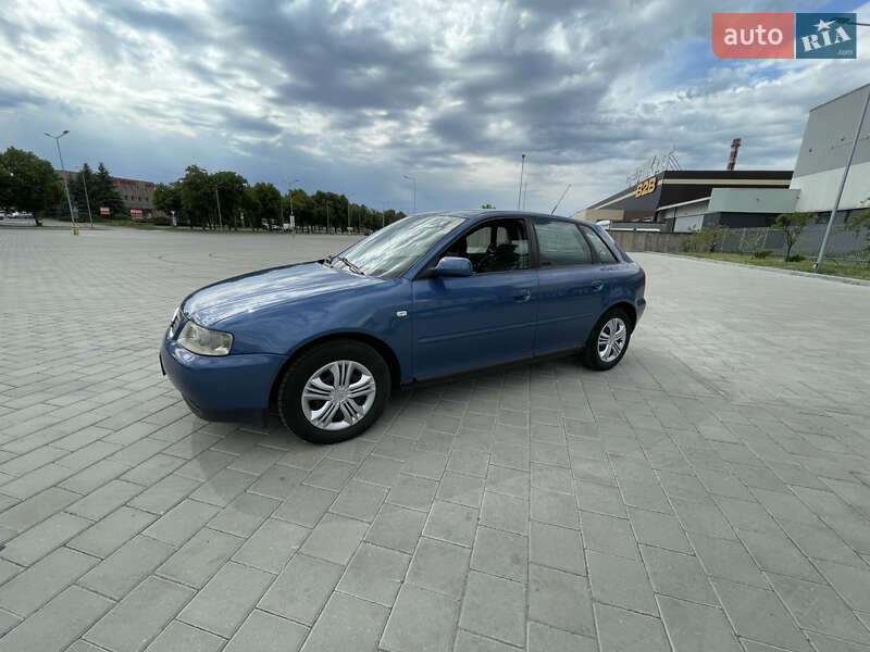 Хэтчбек Audi A3 2001 в Черкассах