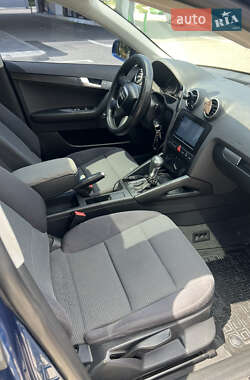 Хэтчбек Audi A3 2008 в 
