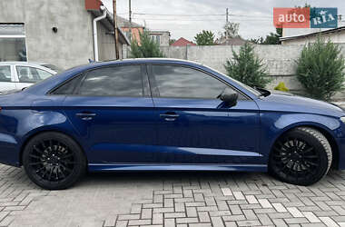 Седан Audi A3 2015 в 