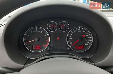 Хетчбек Audi A3 2006 в 