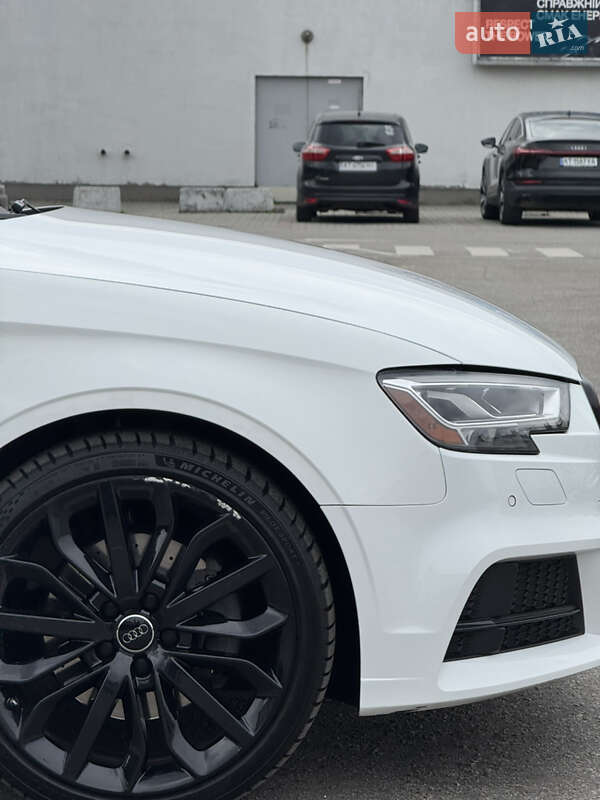 Седан Audi A3 2017 в Ивано-Франковске