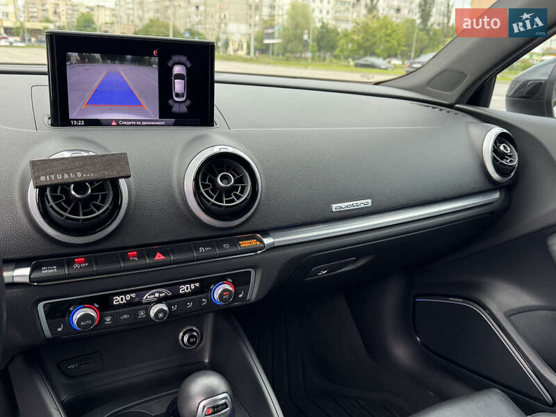 Седан Audi A3 2017 в Ивано-Франковске