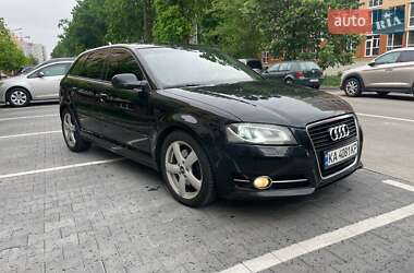 Хэтчбек Audi A3 2011 в 