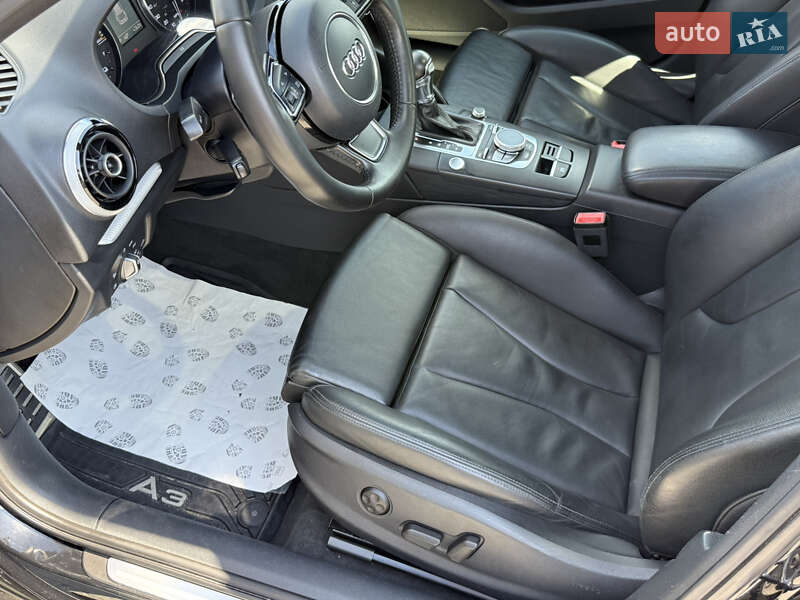 Хетчбек Audi A3 2015 в Чернівцях