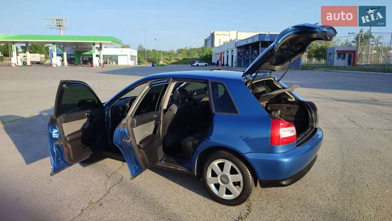 Хэтчбек Audi A3 2003 в Запорожье