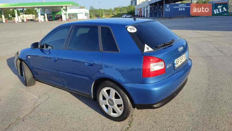 Хэтчбек Audi A3 2003 в Запорожье