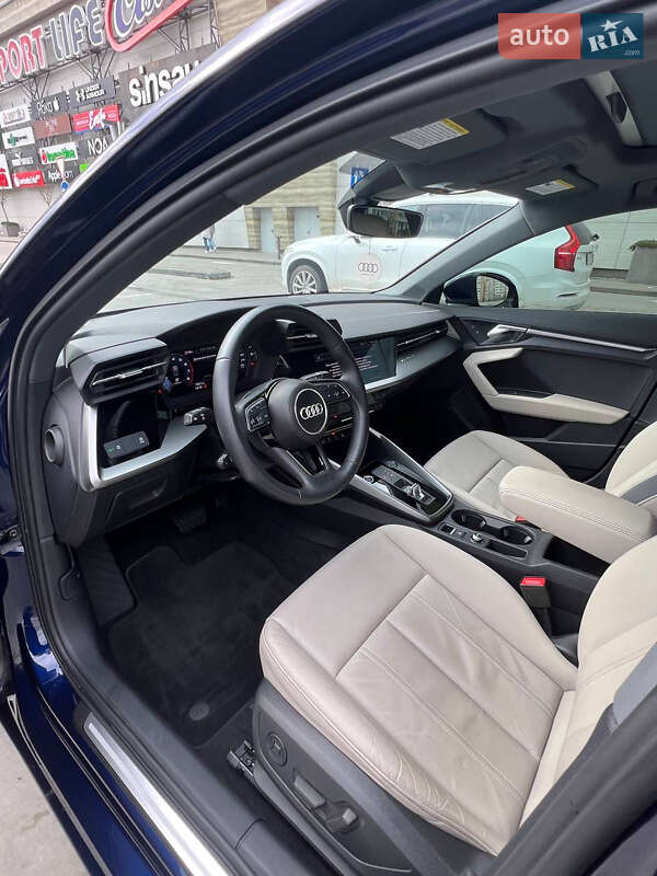 Седан Audi A3 2022 в Львове