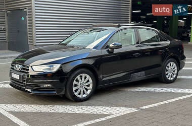 Седан Audi A3 2015 в 
