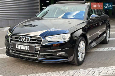 Седан Audi A3 2015 в 