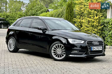 Хэтчбек Audi A3 2016 в 