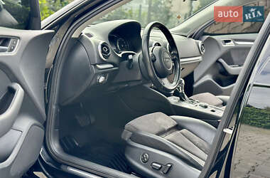 Хэтчбек Audi A3 2016 в 