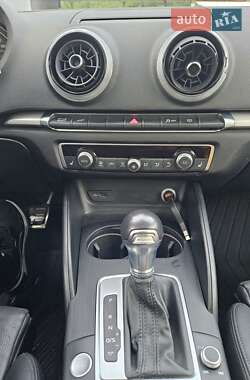 Хэтчбек Audi A3 2018 в 