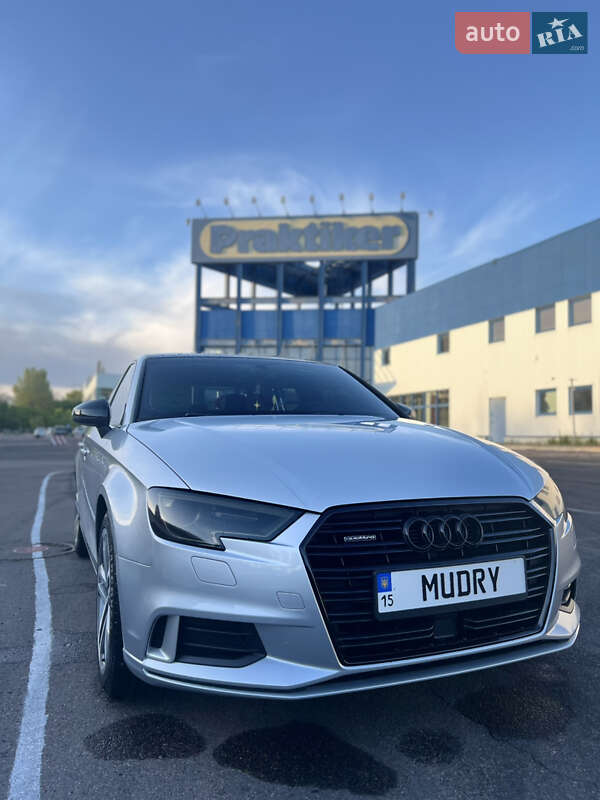 Седан Audi A3 2018 в 