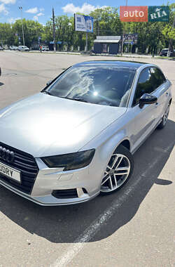 Седан Audi A3 2018 в 