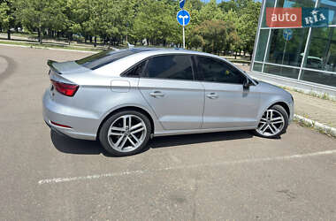 Седан Audi A3 2018 в 
