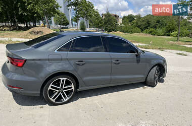 Седан Audi A3 2018 в 