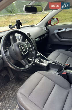 Хэтчбек Audi A3 2012 в 