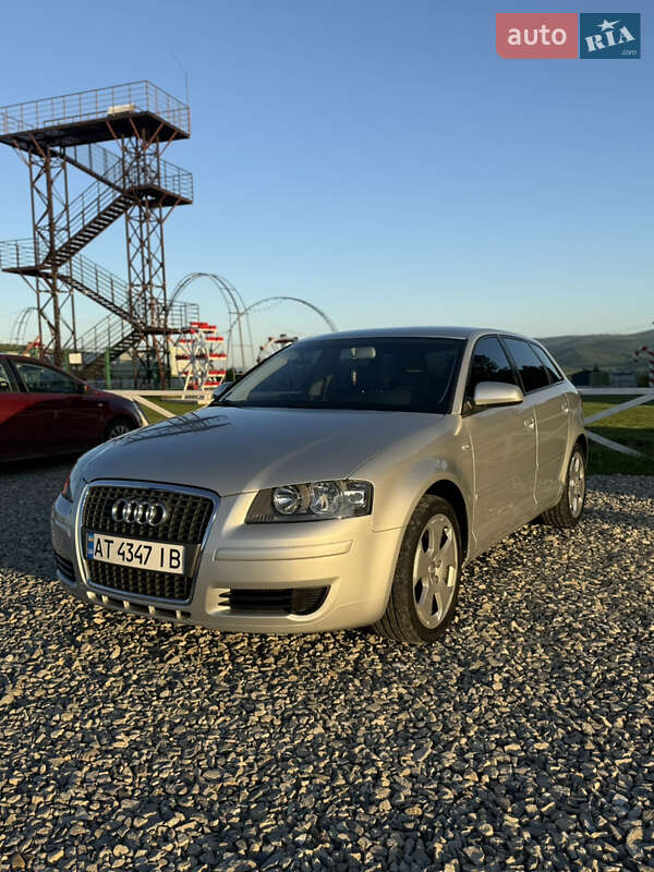 Хэтчбек Audi A3 2005 в 