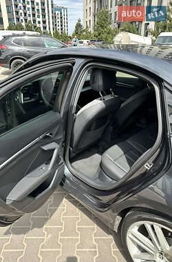 Седан Audi A3 2023 в 