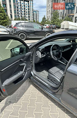 Седан Audi A3 2023 в 