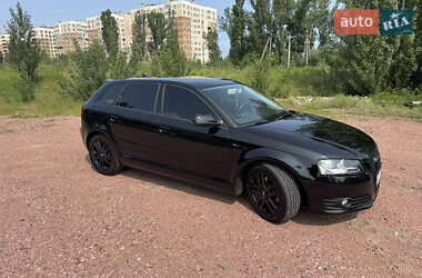 Хетчбек Audi A3 2011 в 