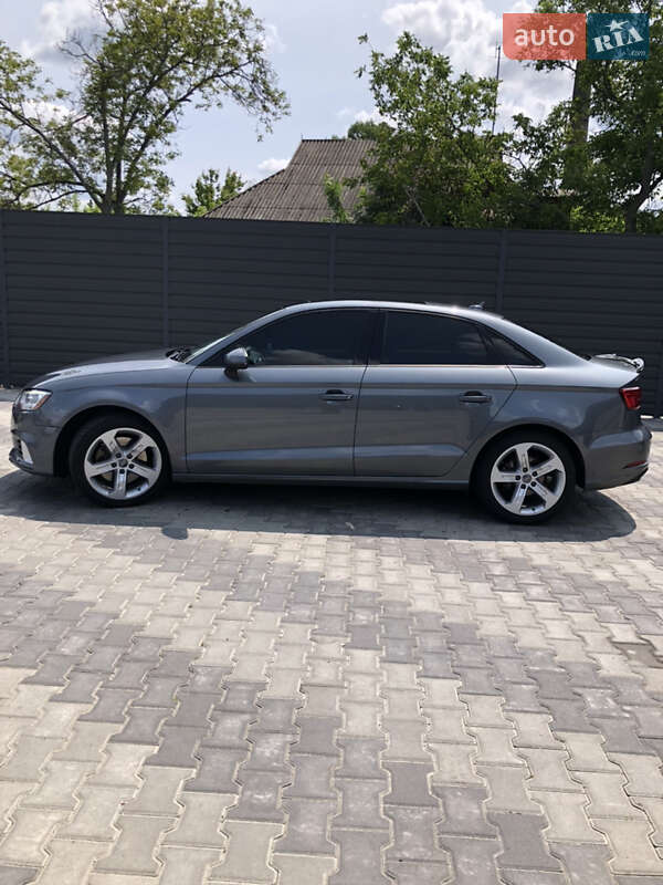 Седан Audi A3 2016 в Ракитном