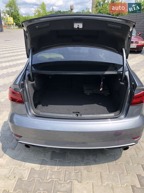 Седан Audi A3 2016 в Ракитном