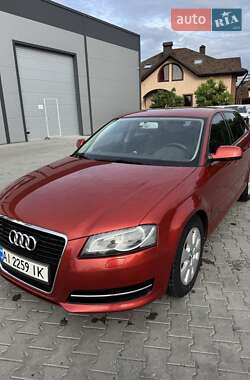 Хэтчбек Audi A3 2012 в 