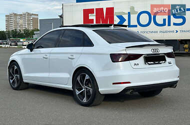 Седан Audi A3 2015 в 